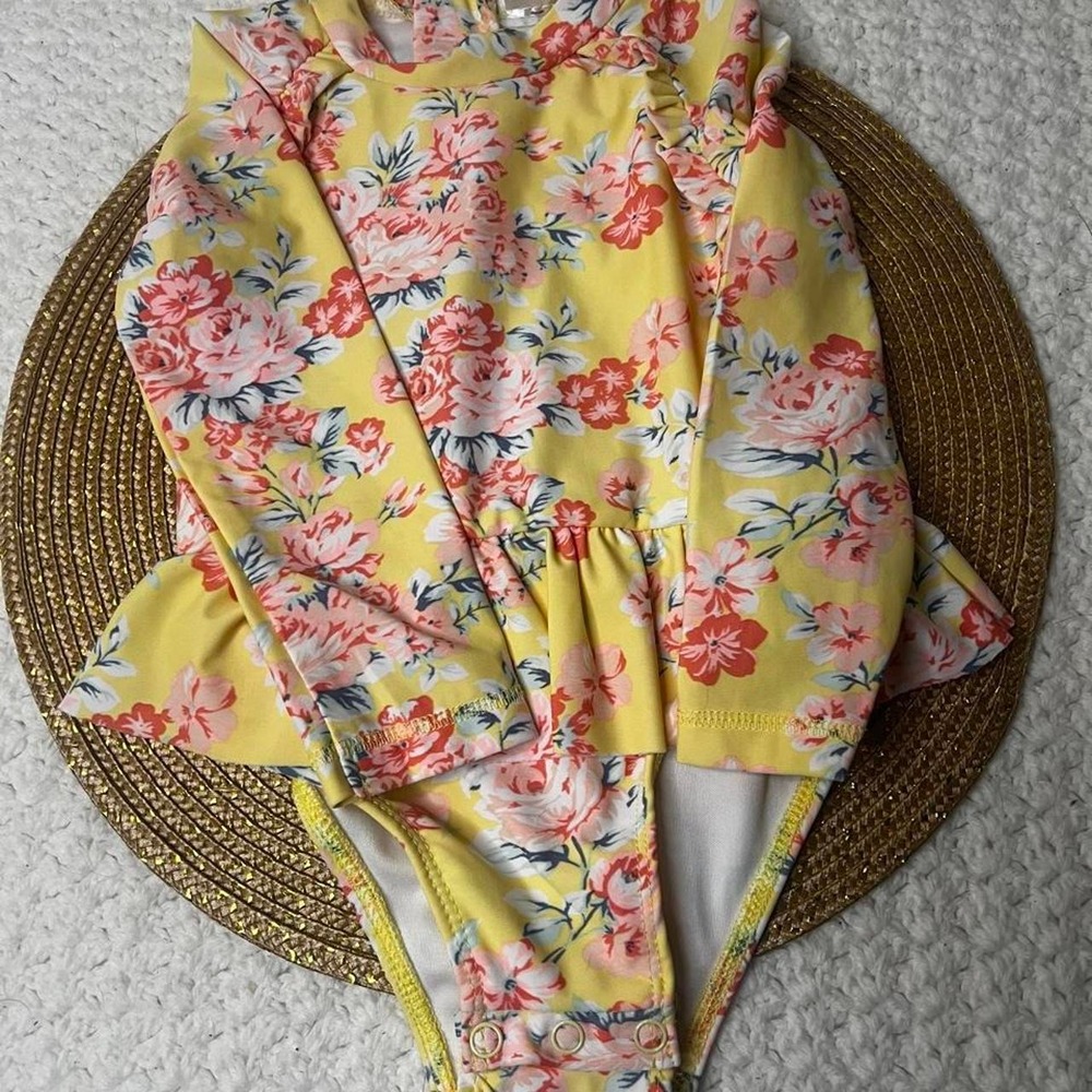 EUC Nicole Miller 3T yellow floral long sleeve swimsuit